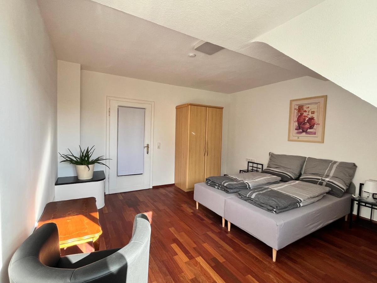 Gaestezimmer Limburg *
