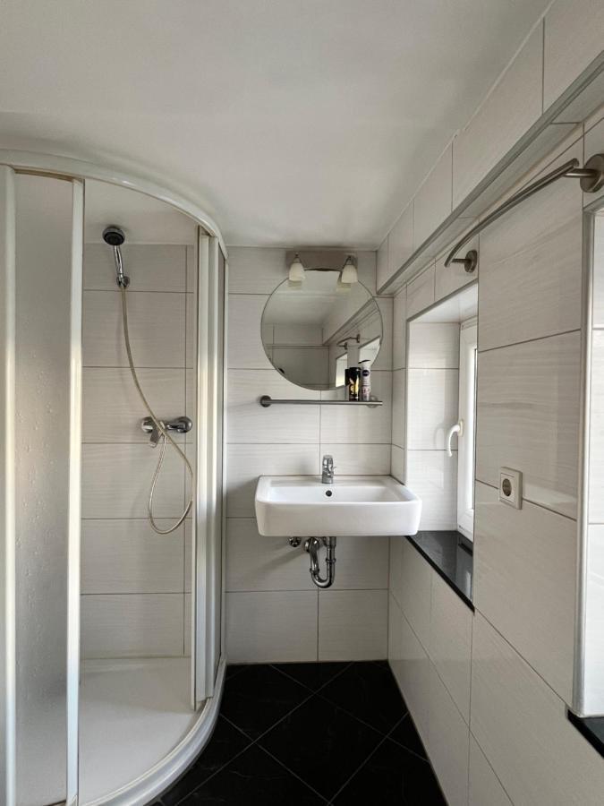 Gaestezimmer Limburg *